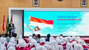 Fadli Zon Ungkap Megadiversity Budaya Indonesia Di Studium Generale Umsura