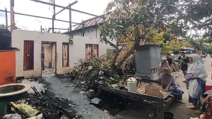 Kakek 70 Tahun Di Polman Tertimpa Plafon Saat Rumah Terbakar