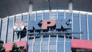 Bupati Pemalang Anom Widiyantoro Kena Ott Kpk Dibawa Ke Polres